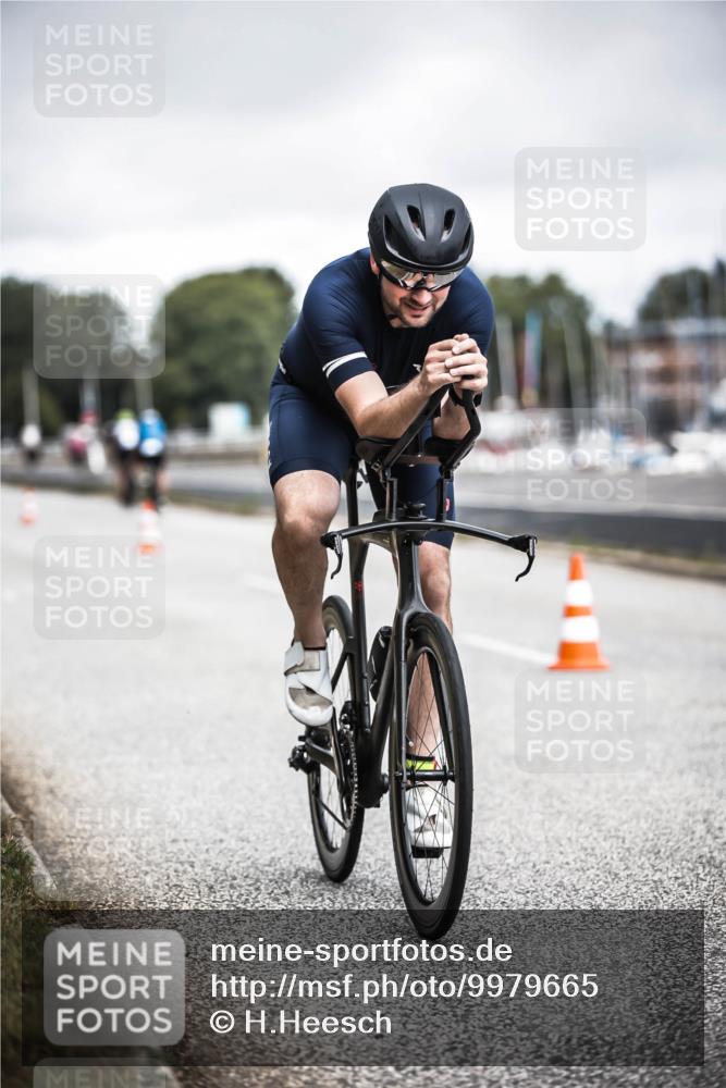 16.08.2026 - KN Förde Triathlon 2026 H.Heesch http://msf.ph/oto/9979665 16.08.2026 11:36:23 Radfahren 334, 409 meine-sportfotos.de