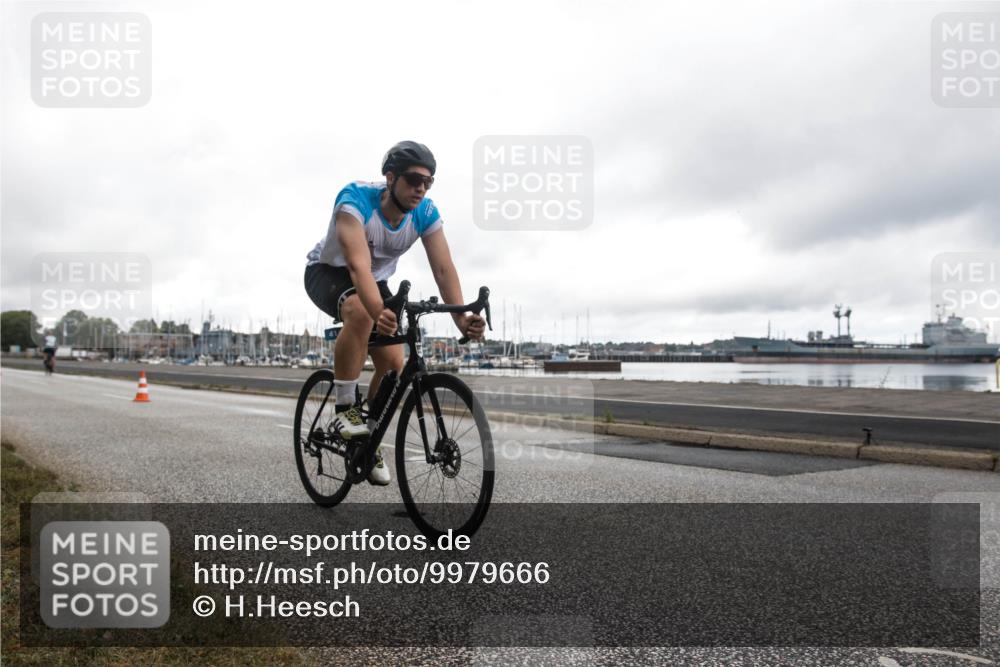16.08.2026 - KN Förde Triathlon 2026 H.Heesch http://msf.ph/oto/9979666 16.08.2026 11:12:49 Radfahren 410 meine-sportfotos.de