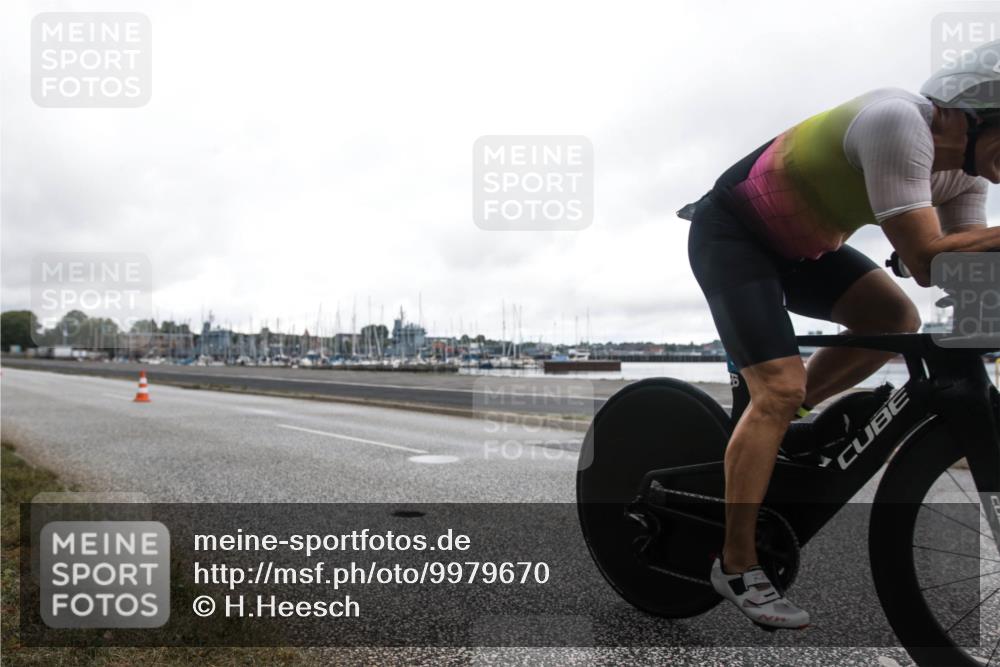 16.08.2026 - KN Förde Triathlon 2026 H.Heesch http://msf.ph/oto/9979670 16.08.2026 11:13:10 Radfahren 340, 403, 422 meine-sportfotos.de