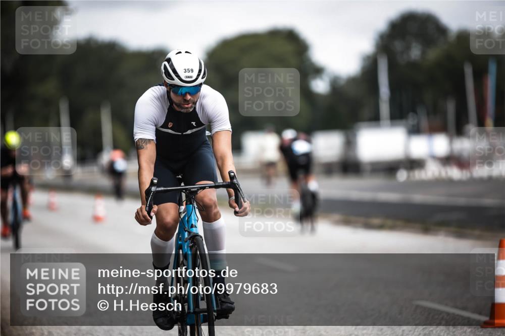 16.08.2026 - KN Förde Triathlon 2026 H.Heesch http://msf.ph/oto/9979683 16.08.2026 11:36:36 Radfahren 339, 371, 382, 435 meine-sportfotos.de