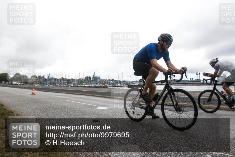 16.08.2026 - KN Förde Triathlon 2026 H.Heesch http://msf.ph/oto/9979695 16.08.2026 11:13:46 Radfahren 324, 336, 360, 376, 406, 411, 430 meine-sportfotos.de
