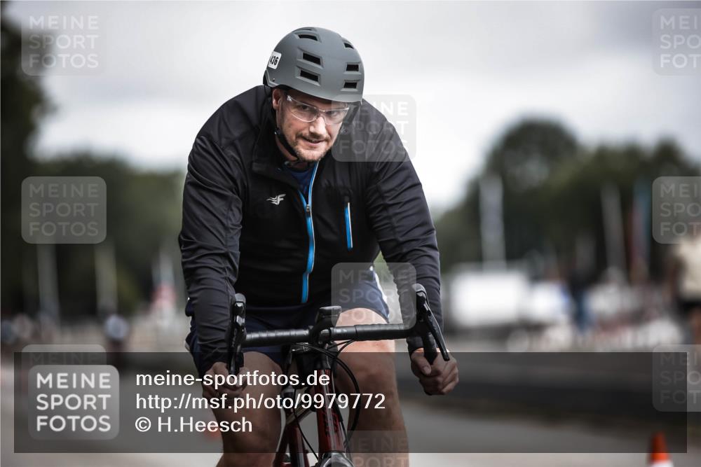16.08.2026 - KN Förde Triathlon 2026 H.Heesch http://msf.ph/oto/9979772 16.08.2026 11:36:51 Radfahren 429, 436 meine-sportfotos.de
