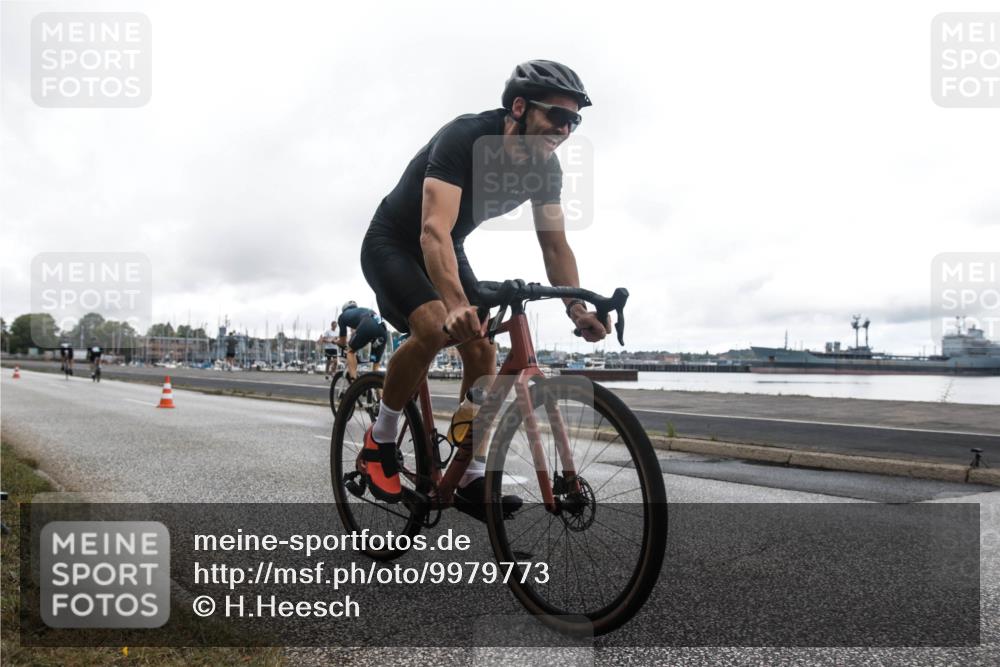 16.08.2026 - KN Förde Triathlon 2026 H.Heesch http://msf.ph/oto/9979773 16.08.2026 11:15:45 Radfahren 399, 414, 422 meine-sportfotos.de