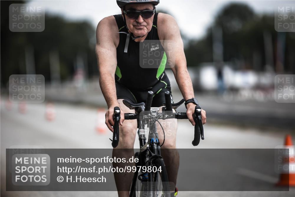 16.08.2026 - KN Förde Triathlon 2026 H.Heesch http://msf.ph/oto/9979804 16.08.2026 11:36:58 Radfahren 375, 422 meine-sportfotos.de