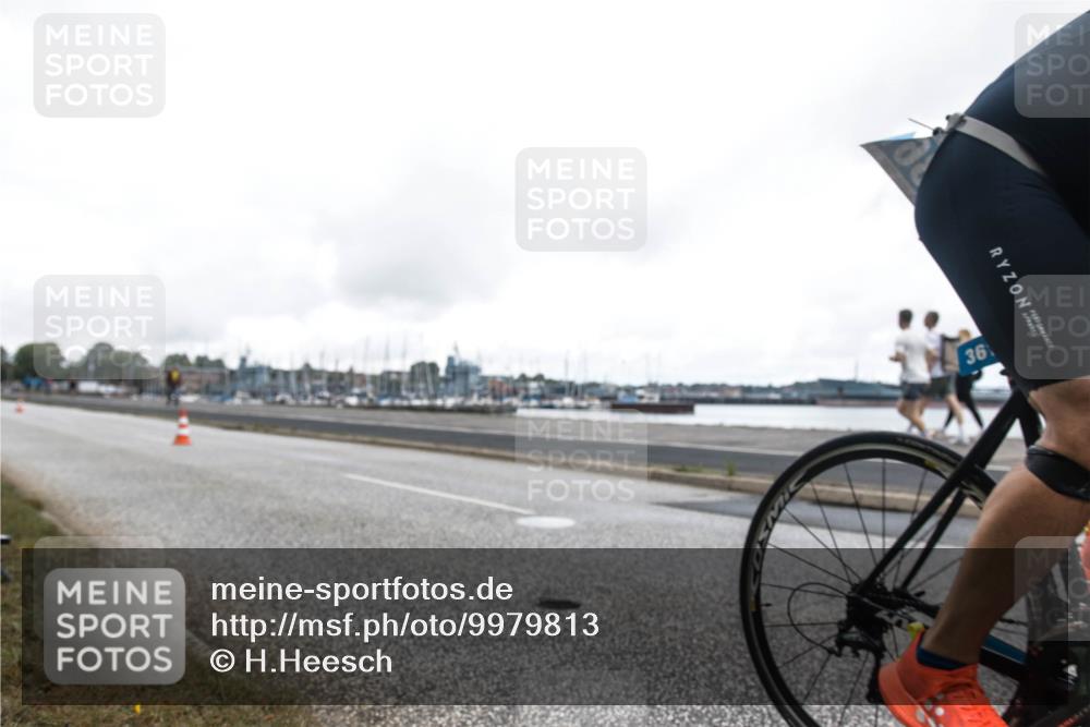 16.08.2026 - KN Förde Triathlon 2026 H.Heesch http://msf.ph/oto/9979813 16.08.2026 11:17:22 Radfahren 345, 361, 371 meine-sportfotos.de