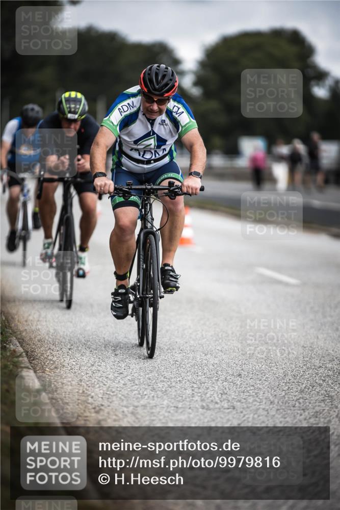 16.08.2026 - KN Förde Triathlon 2026 H.Heesch http://msf.ph/oto/9979816 16.08.2026 11:37:02 Radfahren 398, 404, 407, 415 meine-sportfotos.de