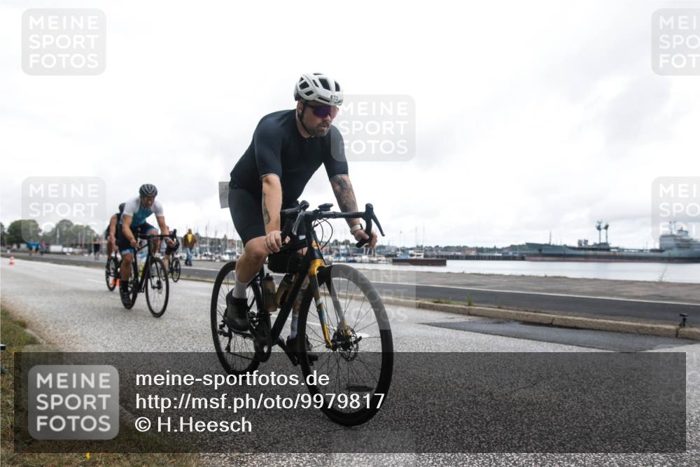 16.08.2026 - KN Förde Triathlon 2026 H.Heesch http://msf.ph/oto/9979817 16.08.2026 11:17:31 Radfahren 322, 349, 358, 382, 417, 432, 435, 804 meine-sportfotos.de