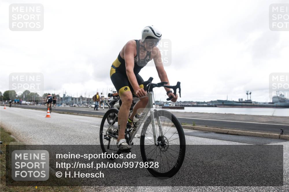 16.08.2026 - KN Förde Triathlon 2026 H.Heesch http://msf.ph/oto/9979828 16.08.2026 11:17:34 Radfahren 355, 358, 359, 382, 417, 435, 804 meine-sportfotos.de