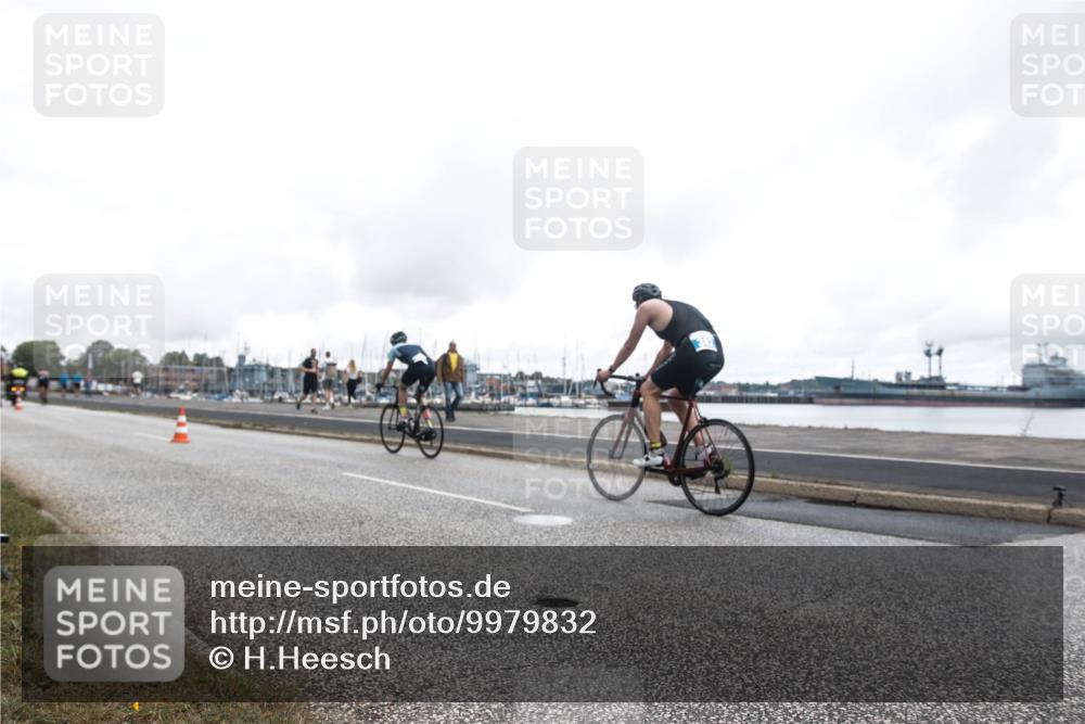 16.08.2026 - KN Förde Triathlon 2026 H.Heesch http://msf.ph/oto/9979832 16.08.2026 11:17:37 Radfahren 304, 308, 355, 359, 383, 390, 417 meine-sportfotos.de
