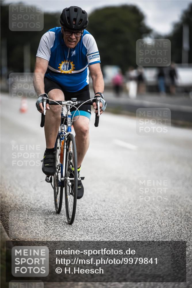 16.08.2026 - KN Förde Triathlon 2026 H.Heesch http://msf.ph/oto/9979841 16.08.2026 11:37:04 Radfahren 370, 398, 404, 407, 415 meine-sportfotos.de