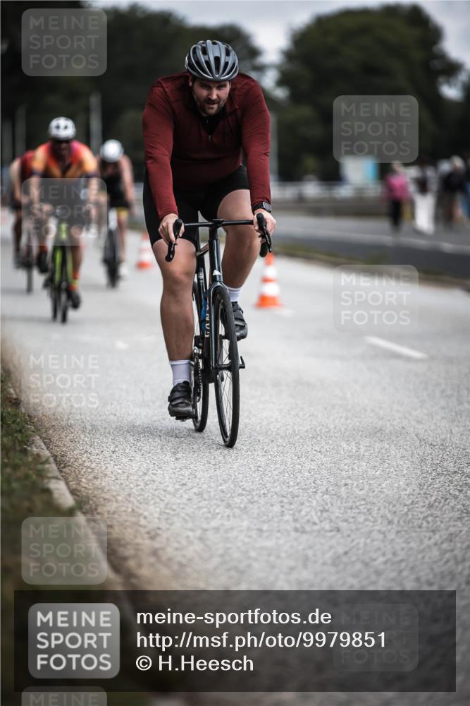 16.08.2026 - KN Förde Triathlon 2026 H.Heesch http://msf.ph/oto/9979851 16.08.2026 11:37:07 Radfahren 370, 398, 404, 407, 415 meine-sportfotos.de