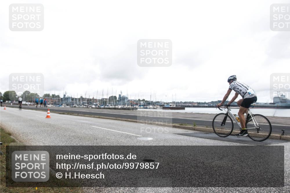 16.08.2026 - KN Förde Triathlon 2026 H.Heesch http://msf.ph/oto/9979857 16.08.2026 11:17:54 Radfahren 301, 311, 314, 330, 367, 396, 802 meine-sportfotos.de