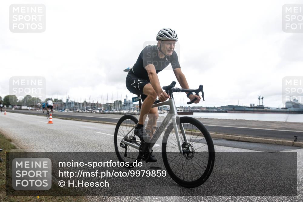 16.08.2026 - KN Förde Triathlon 2026 H.Heesch http://msf.ph/oto/9979859 16.08.2026 11:17:56 Radfahren 301, 311, 314, 330, 378, 802 meine-sportfotos.de