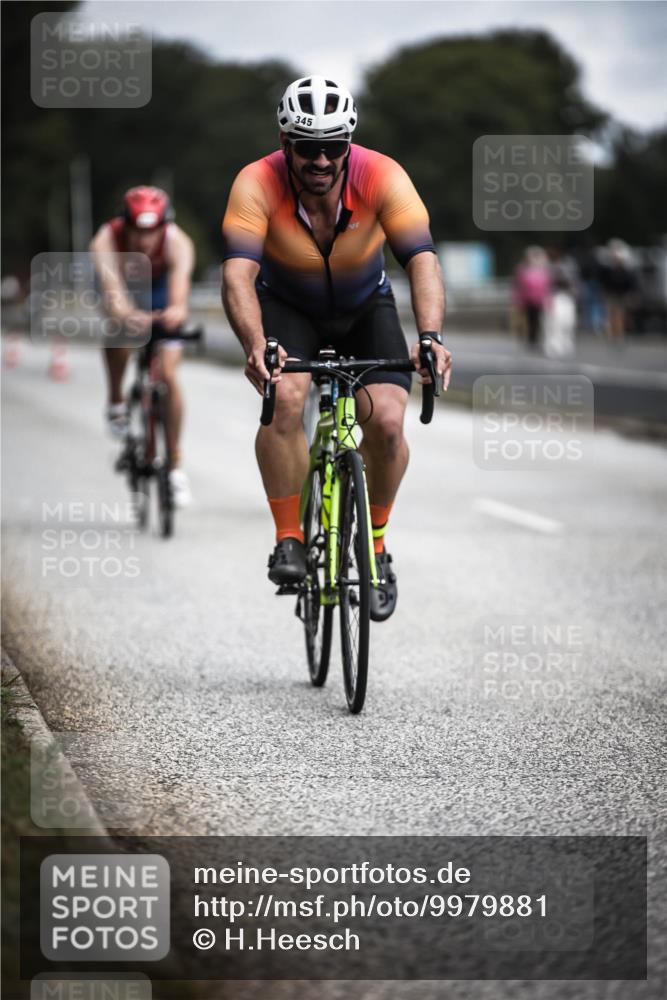 16.08.2026 - KN Förde Triathlon 2026 H.Heesch http://msf.ph/oto/9979881 16.08.2026 11:37:09 Radfahren 370, 402, 415 meine-sportfotos.de