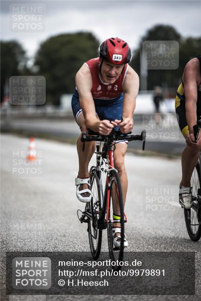 16.08.2026 - KN Förde Triathlon 2026 H.Heesch http://msf.ph/oto/9979891 16.08.2026 11:37:10 Radfahren 370, 402 meine-sportfotos.de