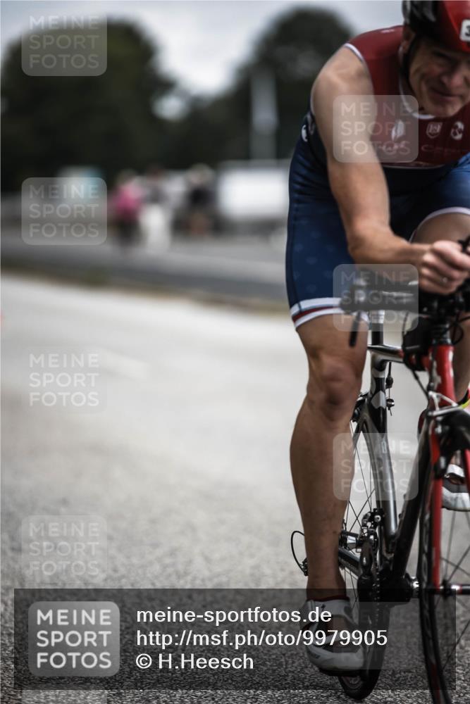 16.08.2026 - KN Förde Triathlon 2026 H.Heesch http://msf.ph/oto/9979905 16.08.2026 11:37:10 Radfahren 370, 402 meine-sportfotos.de