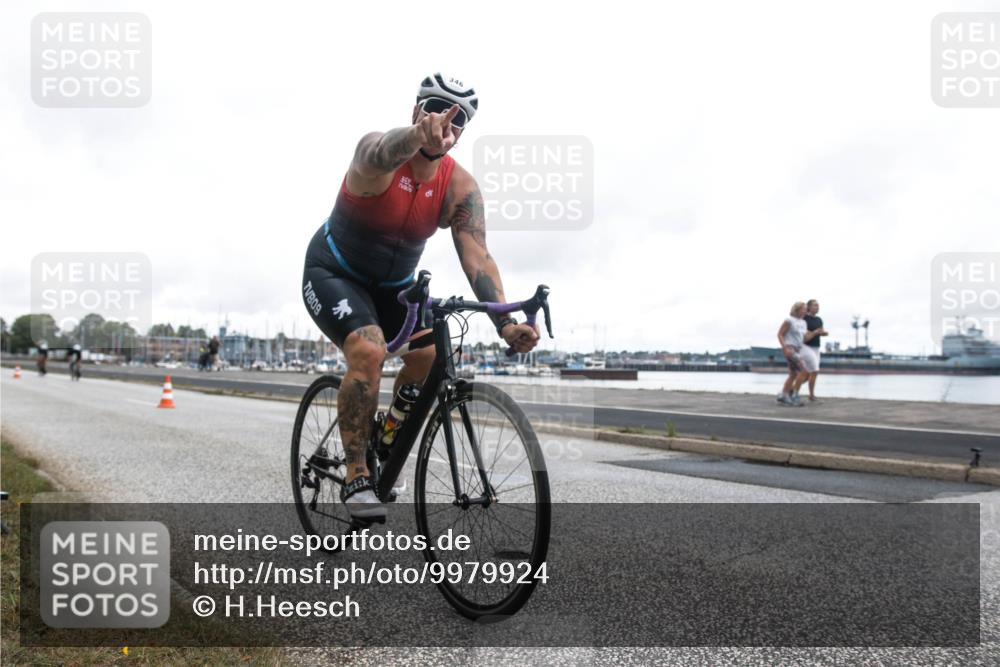16.08.2026 - KN Förde Triathlon 2026 H.Heesch http://msf.ph/oto/9979924 16.08.2026 11:19:33 Radfahren 323, 346, 427 meine-sportfotos.de