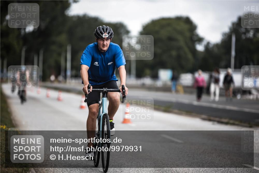 16.08.2026 - KN Förde Triathlon 2026 H.Heesch http://msf.ph/oto/9979931 16.08.2026 11:37:17 Radfahren 385 meine-sportfotos.de