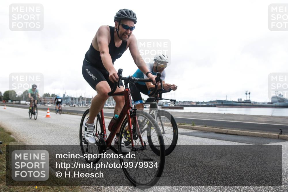 16.08.2026 - KN Förde Triathlon 2026 H.Heesch http://msf.ph/oto/9979934 16.08.2026 11:19:55 Radfahren 318, 349, 382, 383, 389, 435 meine-sportfotos.de