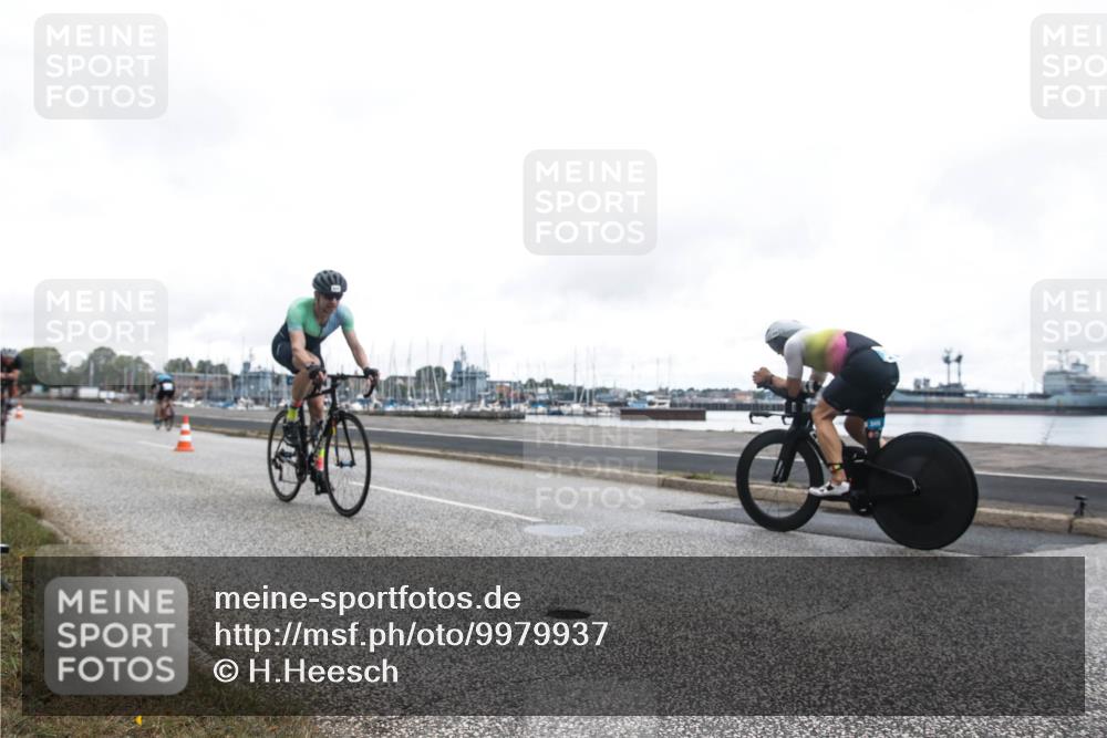 16.08.2026 - KN Förde Triathlon 2026 H.Heesch http://msf.ph/oto/9979937 16.08.2026 11:19:55 Radfahren 318, 349, 382, 383, 389, 435 meine-sportfotos.de