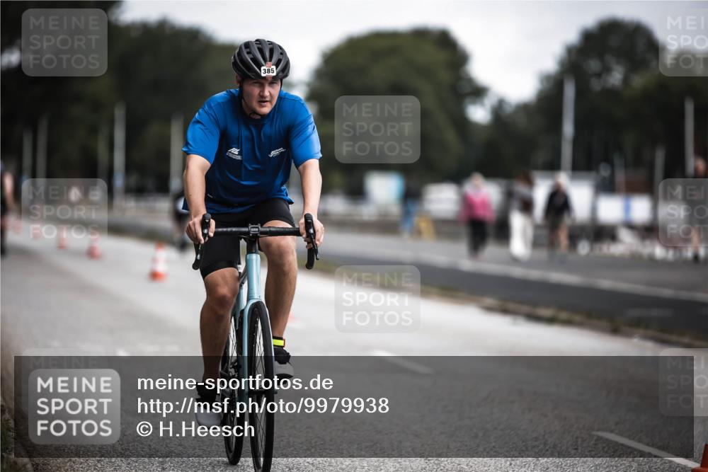 16.08.2026 - KN Förde Triathlon 2026 H.Heesch http://msf.ph/oto/9979938 16.08.2026 11:37:17 Radfahren 385 meine-sportfotos.de