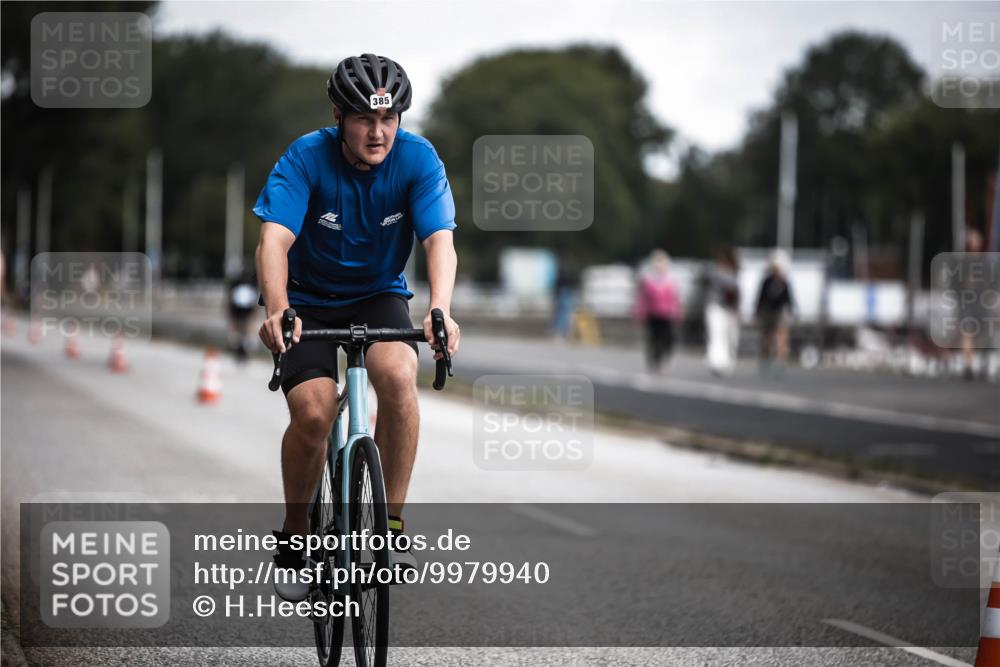 16.08.2026 - KN Förde Triathlon 2026 H.Heesch http://msf.ph/oto/9979940 16.08.2026 11:37:17 Radfahren 385 meine-sportfotos.de