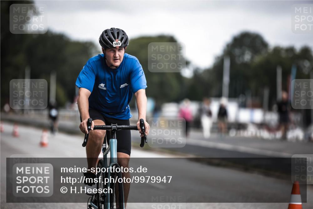 16.08.2026 - KN Förde Triathlon 2026 H.Heesch http://msf.ph/oto/9979947 16.08.2026 11:37:17 Radfahren 385 meine-sportfotos.de