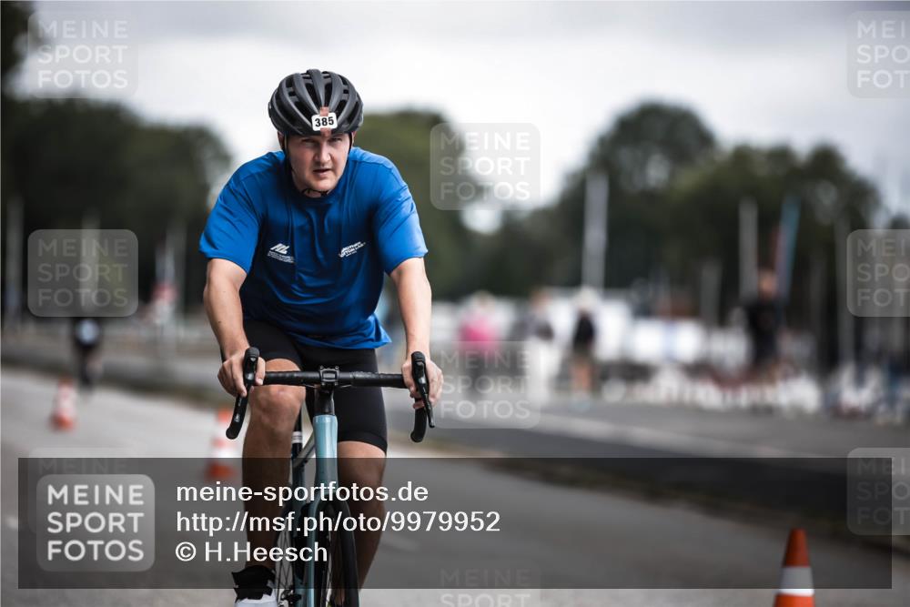 16.08.2026 - KN Förde Triathlon 2026 H.Heesch http://msf.ph/oto/9979952 16.08.2026 11:37:17 Radfahren 385 meine-sportfotos.de