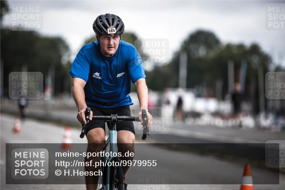 16.08.2026 - KN Förde Triathlon 2026 H.Heesch http://msf.ph/oto/9979955 16.08.2026 11:37:17 Radfahren 385 meine-sportfotos.de