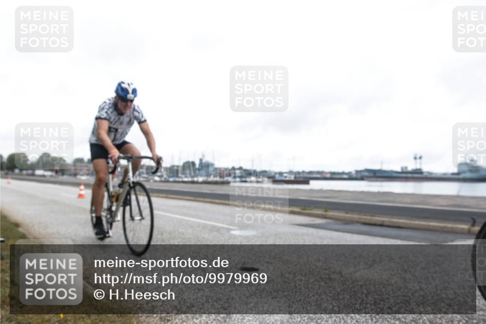 16.08.2026 - KN Förde Triathlon 2026 H.Heesch http://msf.ph/oto/9979969 16.08.2026 11:20:24 Radfahren 221, 306, 336, 388 meine-sportfotos.de
