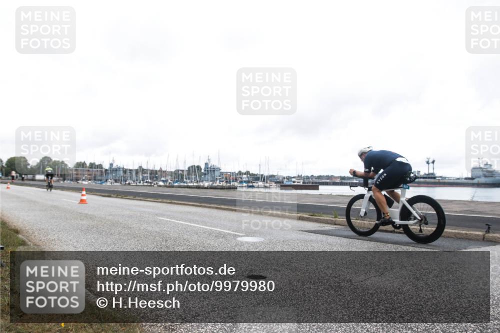 16.08.2026 - KN Förde Triathlon 2026 H.Heesch http://msf.ph/oto/9979980 16.08.2026 11:20:42 Radfahren 327, 373, 441 meine-sportfotos.de