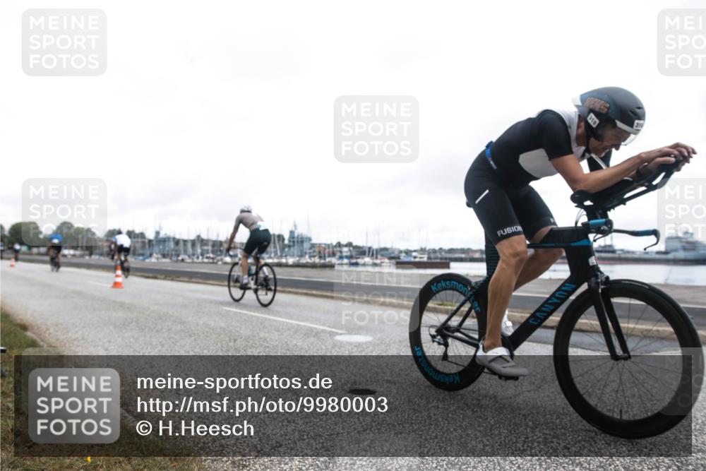 16.08.2026 - KN Förde Triathlon 2026 H.Heesch http://msf.ph/oto/9980003 16.08.2026 11:21:09 Radfahren 310, 338, 392 meine-sportfotos.de