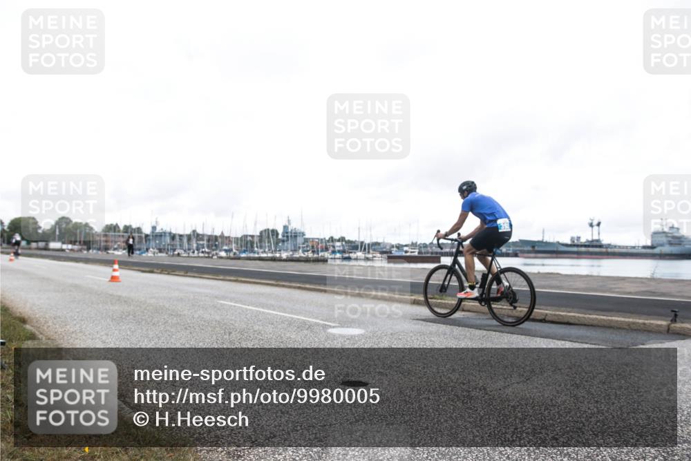 16.08.2026 - KN Förde Triathlon 2026 H.Heesch http://msf.ph/oto/9980005 16.08.2026 11:21:13 Radfahren 312, 320, 338 meine-sportfotos.de