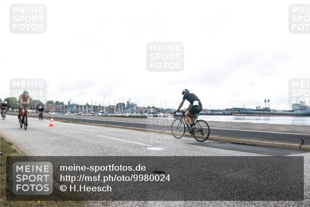 16.08.2026 - KN Förde Triathlon 2026 H.Heesch http://msf.ph/oto/9980024 16.08.2026 11:21:45 Radfahren 323, 342, 347, 365, 372, 377 meine-sportfotos.de