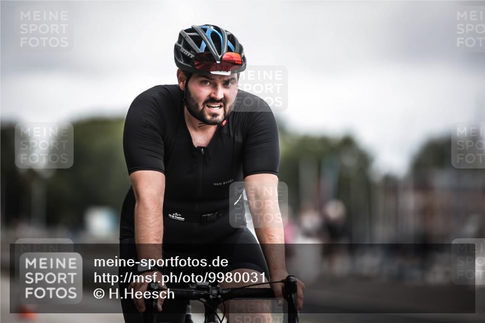 16.08.2026 - KN Förde Triathlon 2026 H.Heesch http://msf.ph/oto/9980031 16.08.2026 11:37:31 Radfahren 374 meine-sportfotos.de