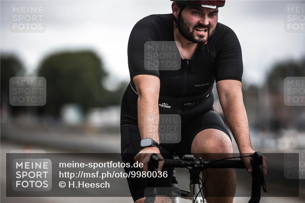 16.08.2026 - KN Förde Triathlon 2026 H.Heesch http://msf.ph/oto/9980036 16.08.2026 11:37:31 Radfahren 374 meine-sportfotos.de