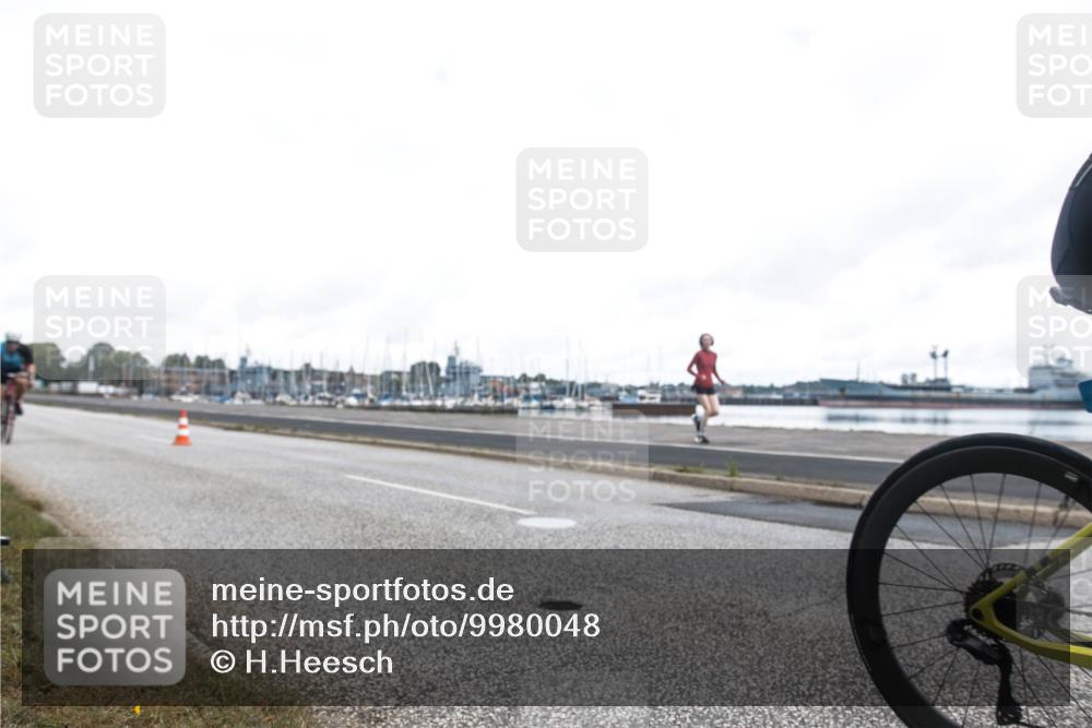 16.08.2026 - KN Förde Triathlon 2026 H.Heesch http://msf.ph/oto/9980048 16.08.2026 11:22:18 Radfahren 329, 375, 397, 400 meine-sportfotos.de