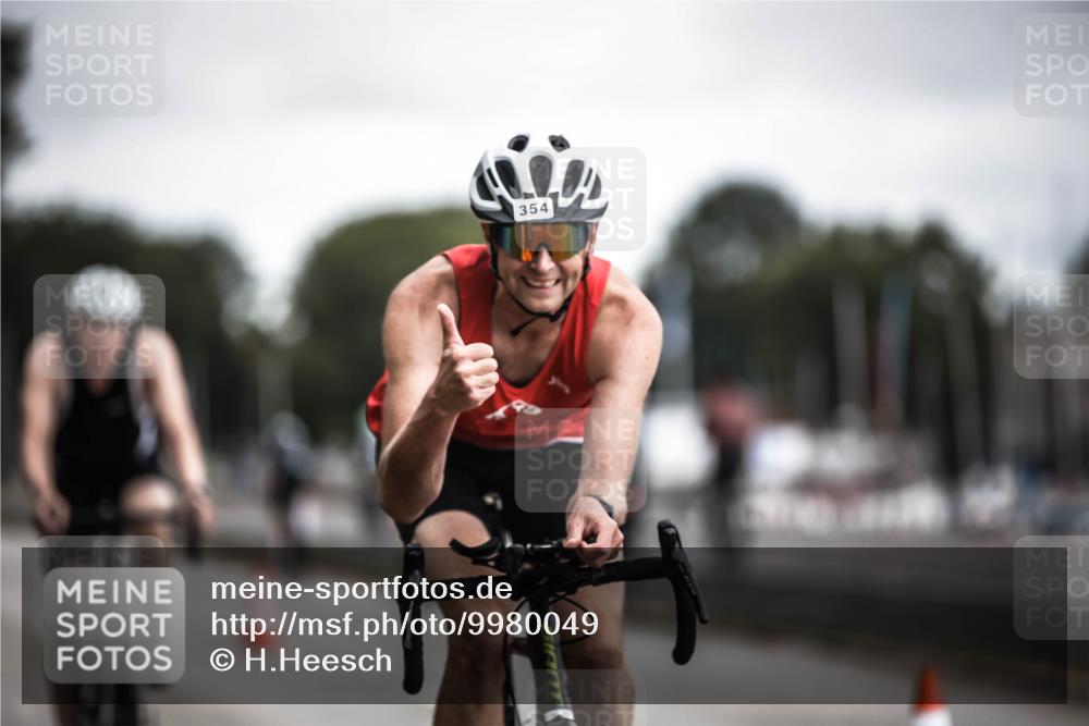 16.08.2026 - KN Förde Triathlon 2026 H.Heesch http://msf.ph/oto/9980049 16.08.2026 11:37:50 Radfahren  meine-sportfotos.de