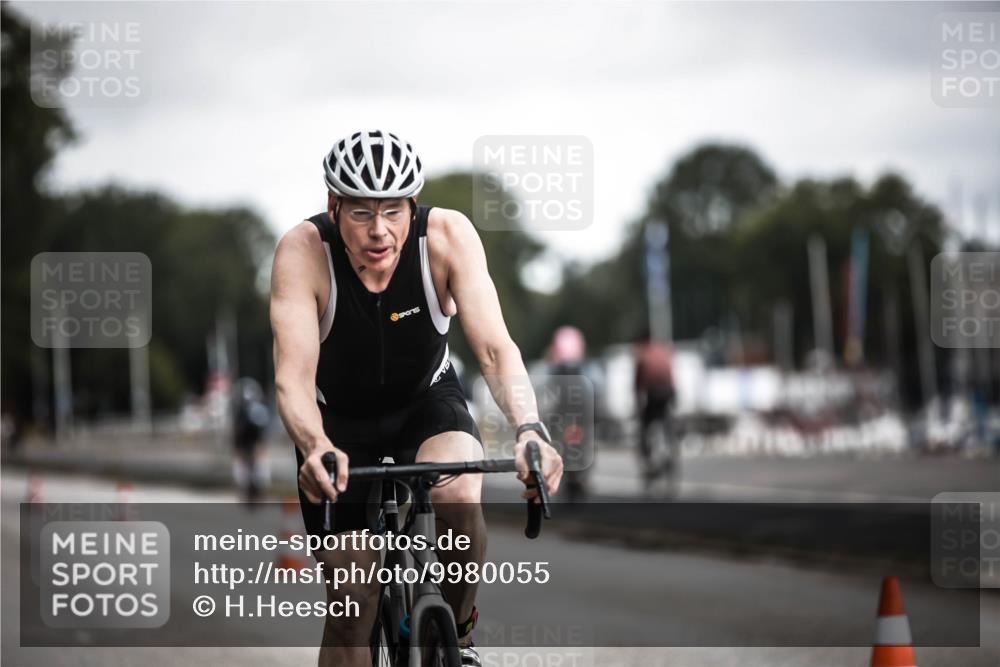 16.08.2026 - KN Förde Triathlon 2026 H.Heesch http://msf.ph/oto/9980055 16.08.2026 11:37:51 Radfahren  meine-sportfotos.de