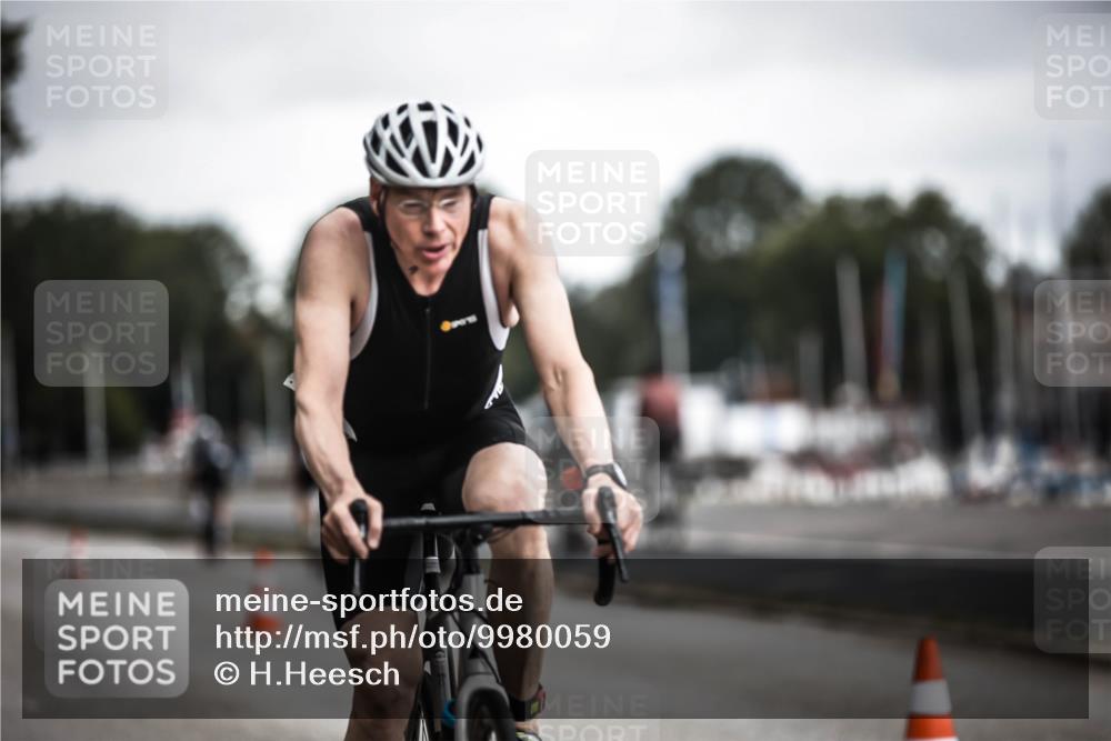 16.08.2026 - KN Förde Triathlon 2026 H.Heesch http://msf.ph/oto/9980059 16.08.2026 11:37:51 Radfahren  meine-sportfotos.de