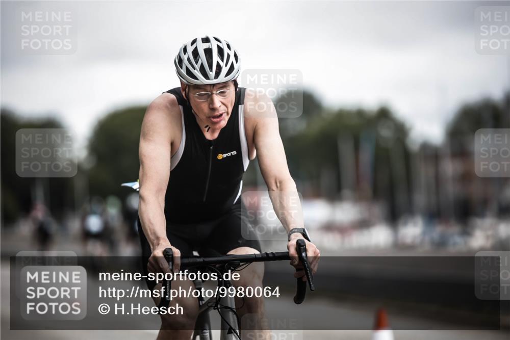 16.08.2026 - KN Förde Triathlon 2026 H.Heesch http://msf.ph/oto/9980064 16.08.2026 11:37:51 Radfahren  meine-sportfotos.de