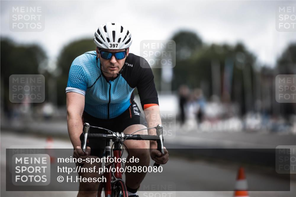 16.08.2026 - KN Förde Triathlon 2026 H.Heesch http://msf.ph/oto/9980080 16.08.2026 11:43:25 Radfahren  meine-sportfotos.de
