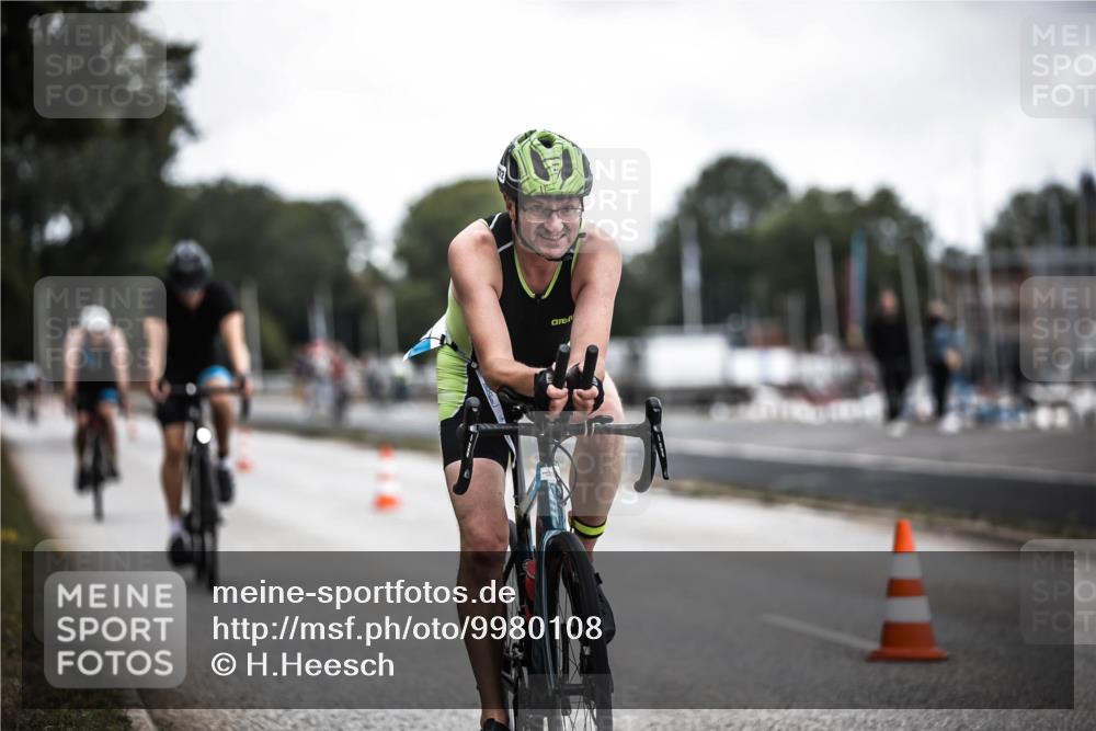 16.08.2026 - KN Förde Triathlon 2026 H.Heesch http://msf.ph/oto/9980108 16.08.2026 11:43:39 Radfahren 364 meine-sportfotos.de