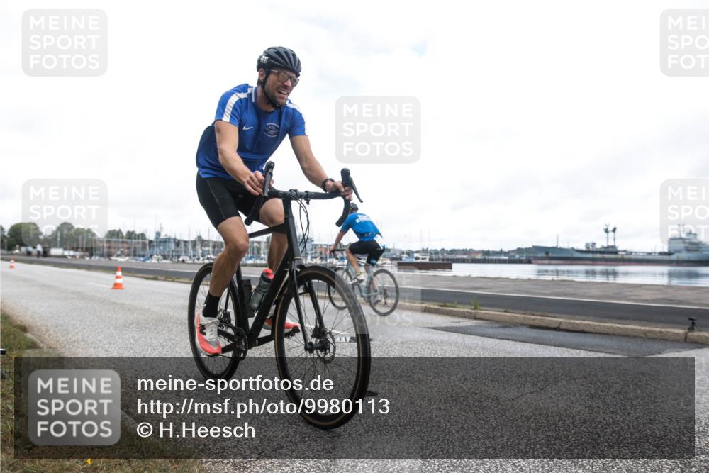 16.08.2026 - KN Förde Triathlon 2026 H.Heesch http://msf.ph/oto/9980113 16.08.2026 11:23:55 Radfahren 304, 374, 392, 422 meine-sportfotos.de
