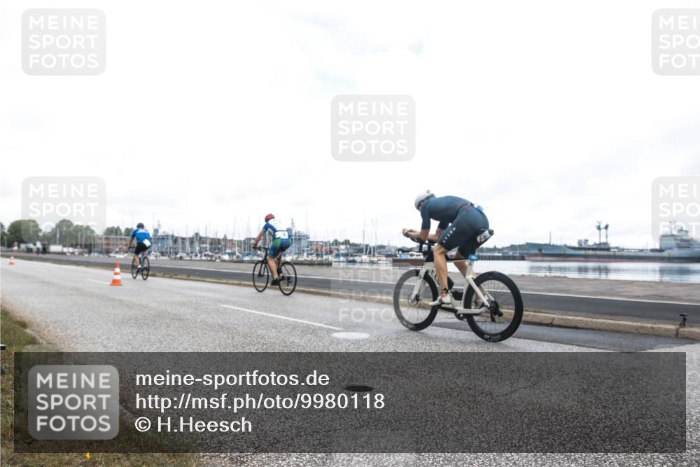 16.08.2026 - KN Förde Triathlon 2026 H.Heesch http://msf.ph/oto/9980118 16.08.2026 11:23:56 Radfahren 304, 374, 392, 422 meine-sportfotos.de