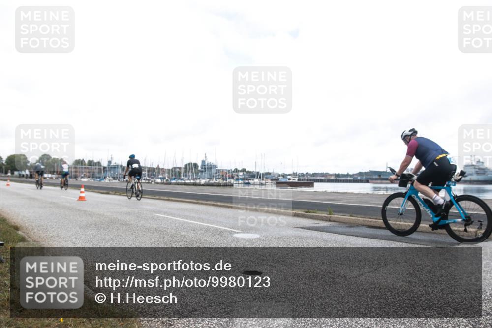 16.08.2026 - KN Förde Triathlon 2026 H.Heesch http://msf.ph/oto/9980123 16.08.2026 11:23:58 Radfahren 308, 350 meine-sportfotos.de