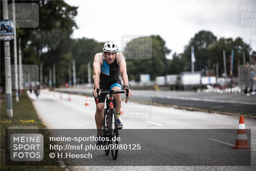 16.08.2026 - KN Förde Triathlon 2026 H.Heesch http://msf.ph/oto/9980125 16.08.2026 11:43:41 Radfahren 364 meine-sportfotos.de
