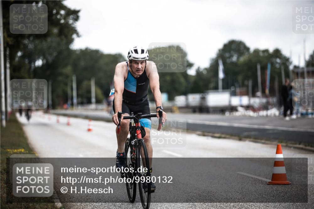 16.08.2026 - KN Förde Triathlon 2026 H.Heesch http://msf.ph/oto/9980132 16.08.2026 11:43:41 Radfahren 364 meine-sportfotos.de