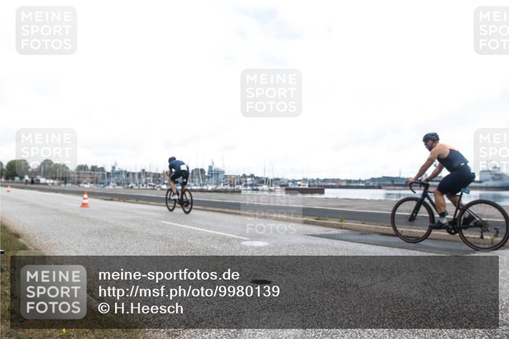 16.08.2026 - KN Förde Triathlon 2026 H.Heesch http://msf.ph/oto/9980139 16.08.2026 11:24:17 Radfahren 412 meine-sportfotos.de
