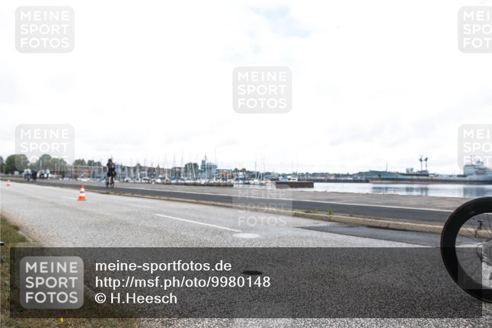 16.08.2026 - KN Förde Triathlon 2026 H.Heesch http://msf.ph/oto/9980148 16.08.2026 11:24:35 Radfahren 343, 359, 401, 436, 804 meine-sportfotos.de